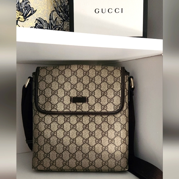 Gucci Crossbody - Picture 3 of 16